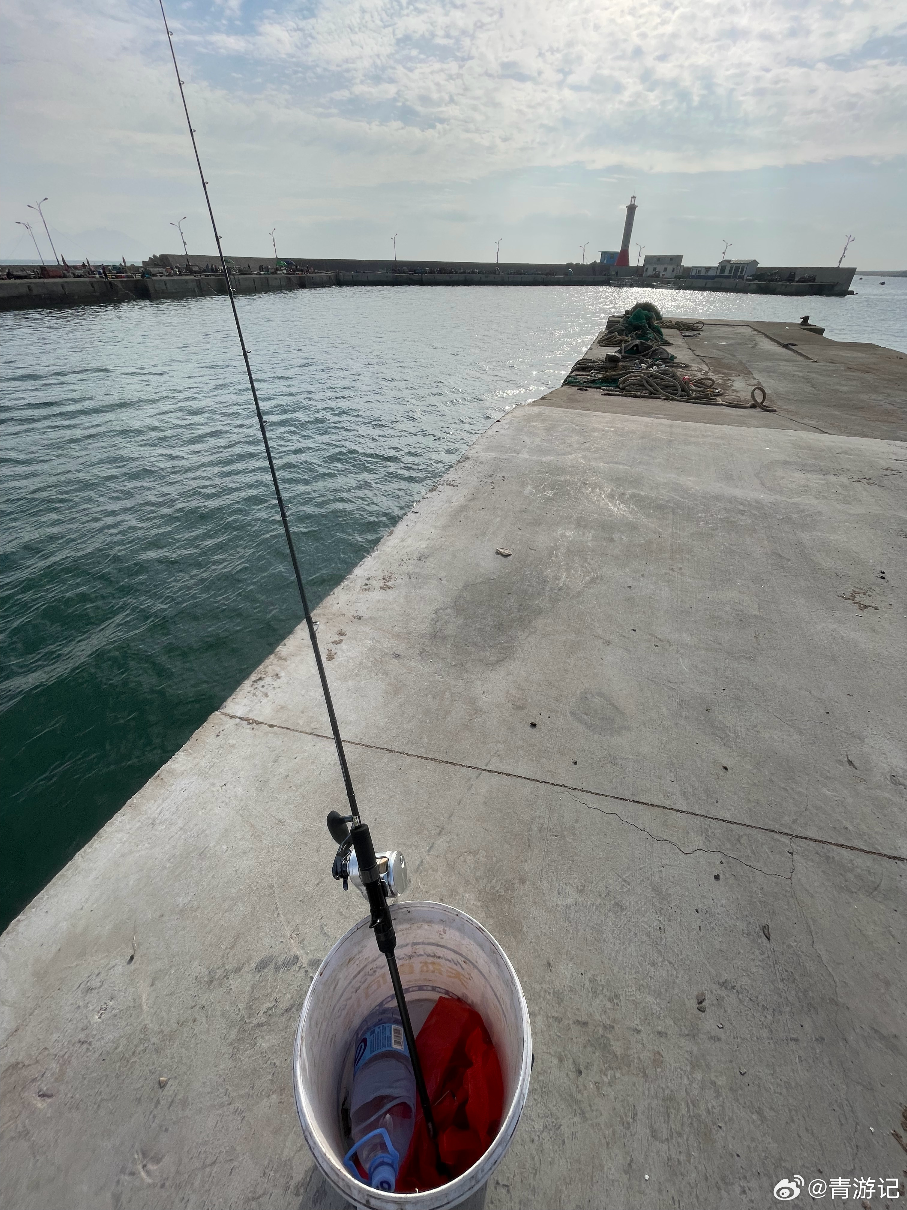 国内成品油价格上调今天早上问嫂子，骑电动车上班吗？回答不骑。问骑自行车上班吗？？