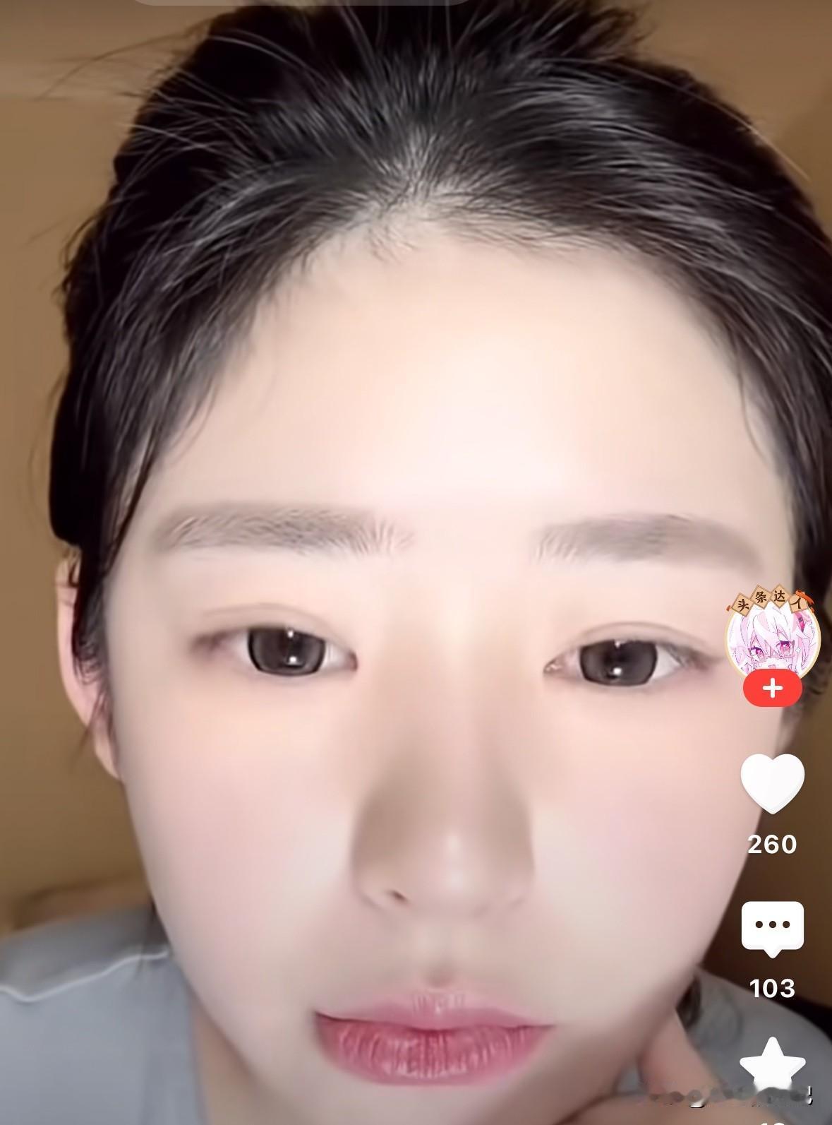 黄一鸣妈妈不停让黄一鸣找王撕葱要钱，还骂她没本事，感觉黄一鸣的妈妈更想傍上有钱的