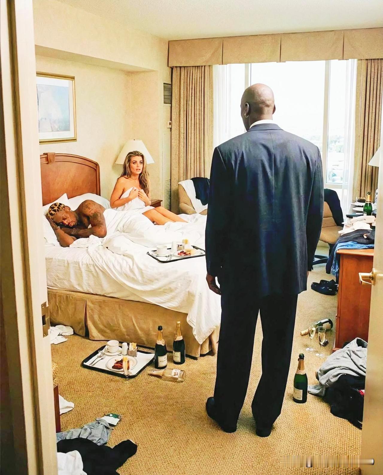 大虫别赖床了，快起来打球！