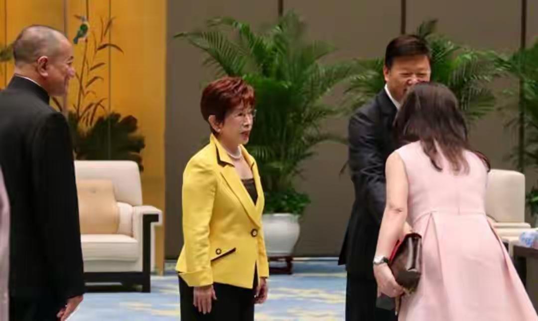 严正宣言！没有统一就没有和平可言，空言和平遭受最大警告！


7月17日，在杭州