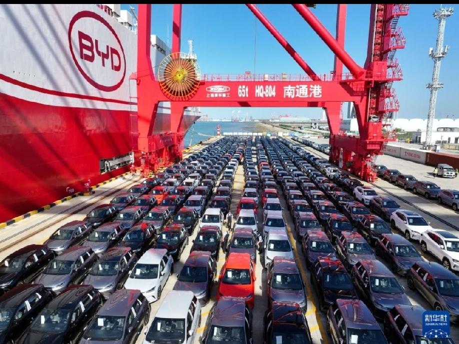 南通港首次向欧洲转运出口商品汽车
         2026年5月31日，南通港