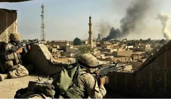 伊拉克人民真正的开始醒悟了！伊拉克武装参战！“发动28次袭击”。并宣称对当天科威