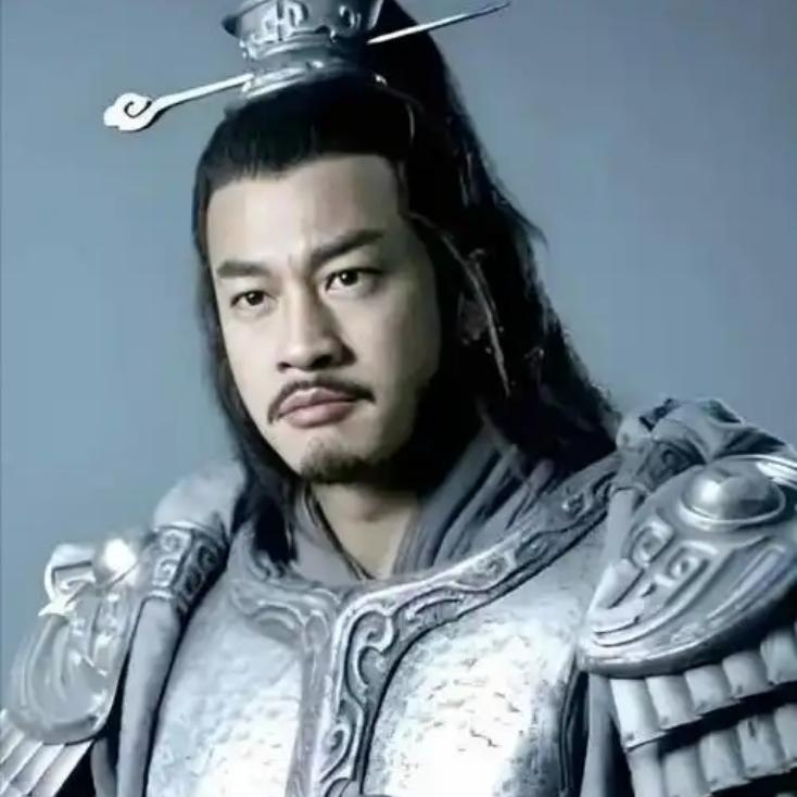 太绝了！何润东这是躺赢了吧！
 
《逐玉》播完，别人还在为角色争论，他直接成了最