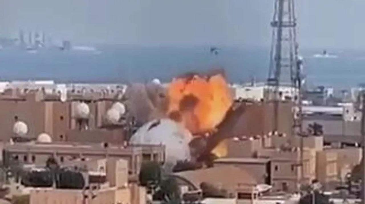 当地时间3月3日，伊朗伊斯兰革命卫队发表声明称，当天伊朗通过大规模无人机（约20