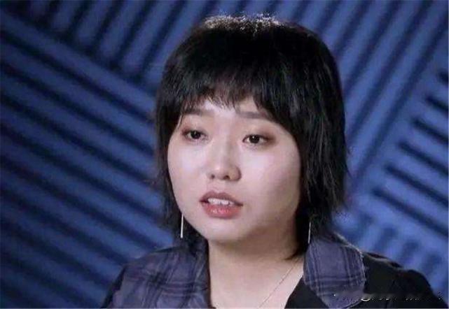特别能理解李雪琴说的那句话:
“我是个非常寡淡的人，没有任何爱好，也没有什么事情