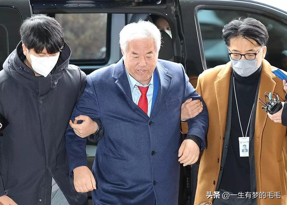 15日韩国首尔西部地方法院驳回了基督教牧师全光勋的羁押合法性审查申请，维持其羁押