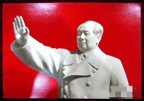 毛主席曾说，“美帝国主义在全世界到处制造紧张局势，以期达到它侵略和奴役各国人民的