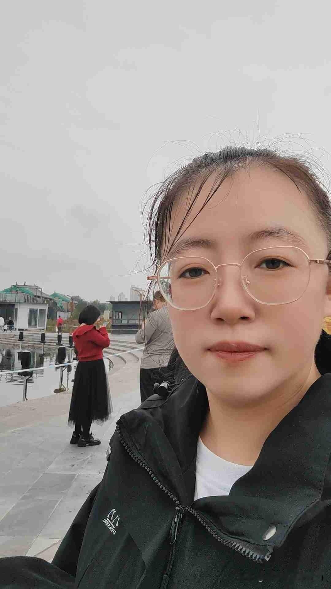 本以为是自己的，没想到结果竟然是这样的。

和老公散步，他谈到了买房子，房子虽然
