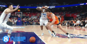 给前NBA球员上上对抗！今晚CBA常规赛第一阶段收官战中，上海男篮主场83-99