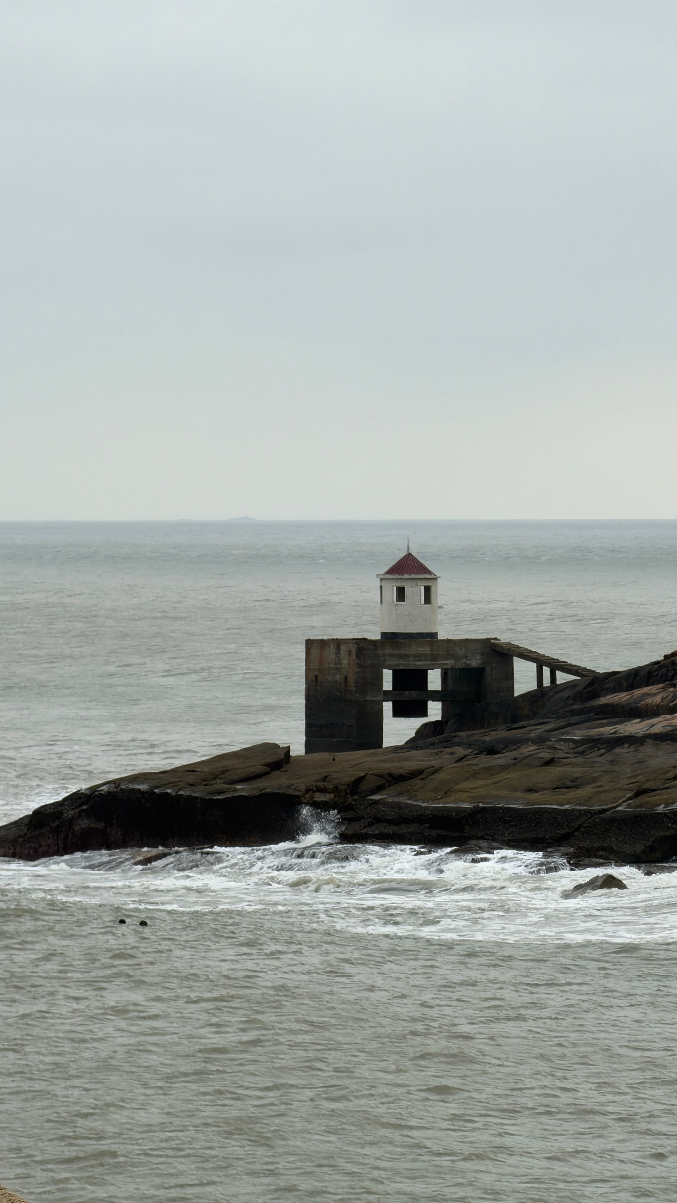第一次被海风吹的想吐但是平潭真的好好看啊，不敢想是晴天该多美！大家一定要来，4月