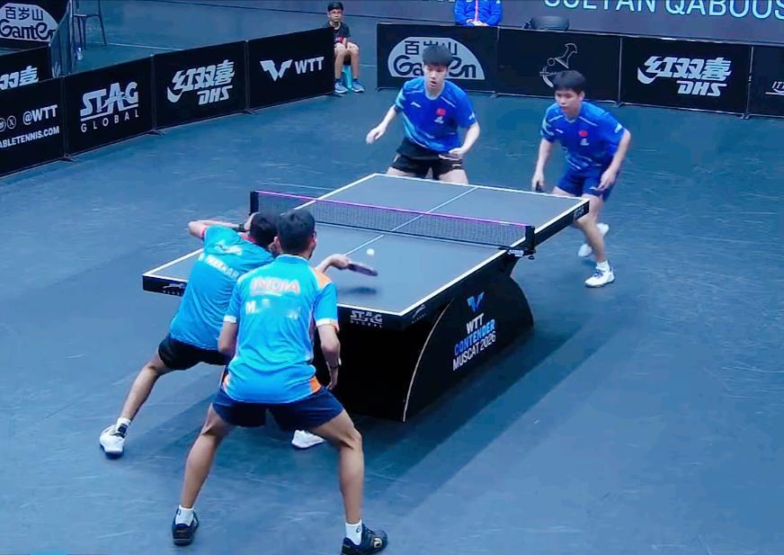 过瘾呀，过瘾！林诗栋/黄友政3:2逆转了印度队塔卡/玛纳什·沙

第一局 林诗栋