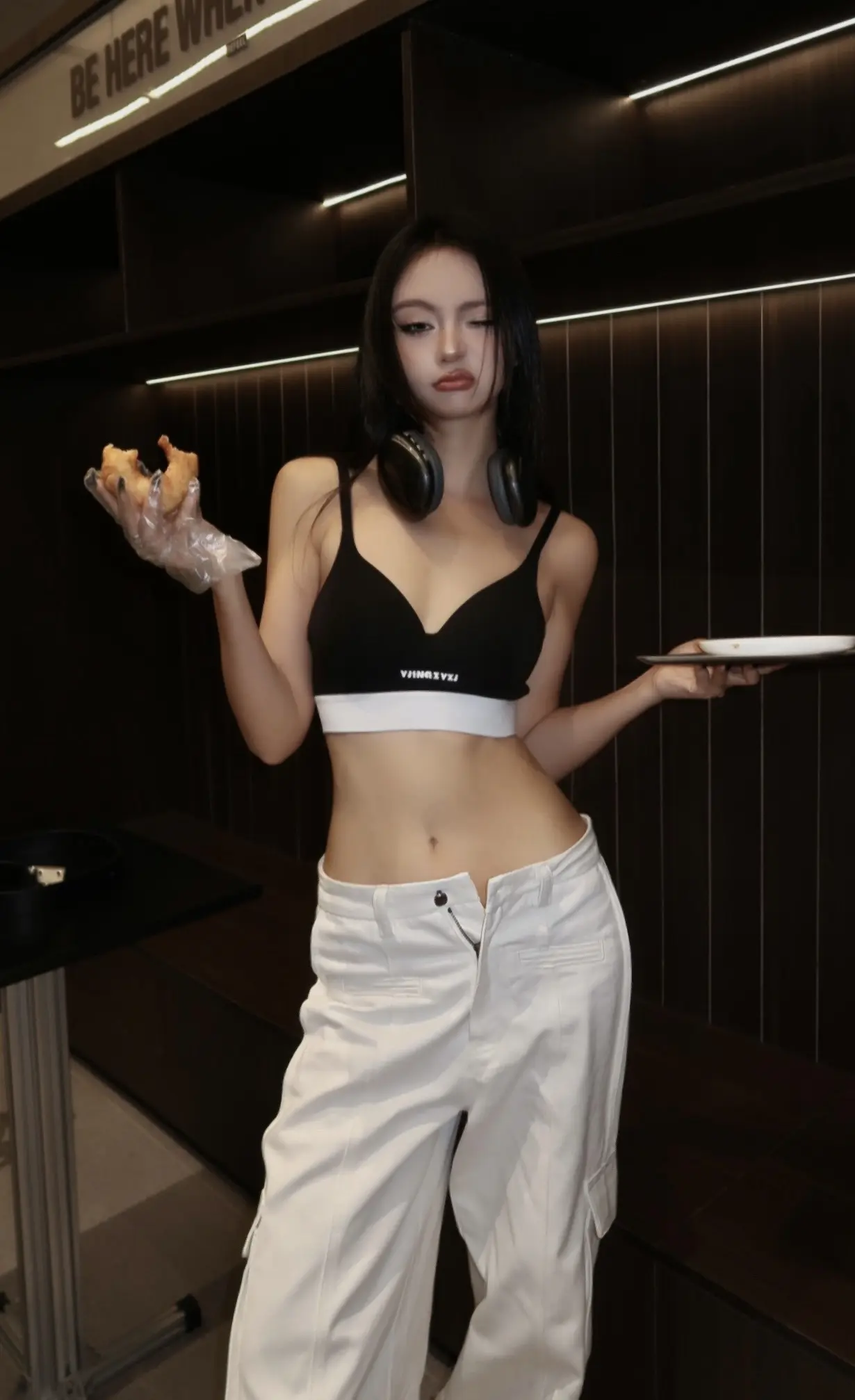 发给老婆看的。