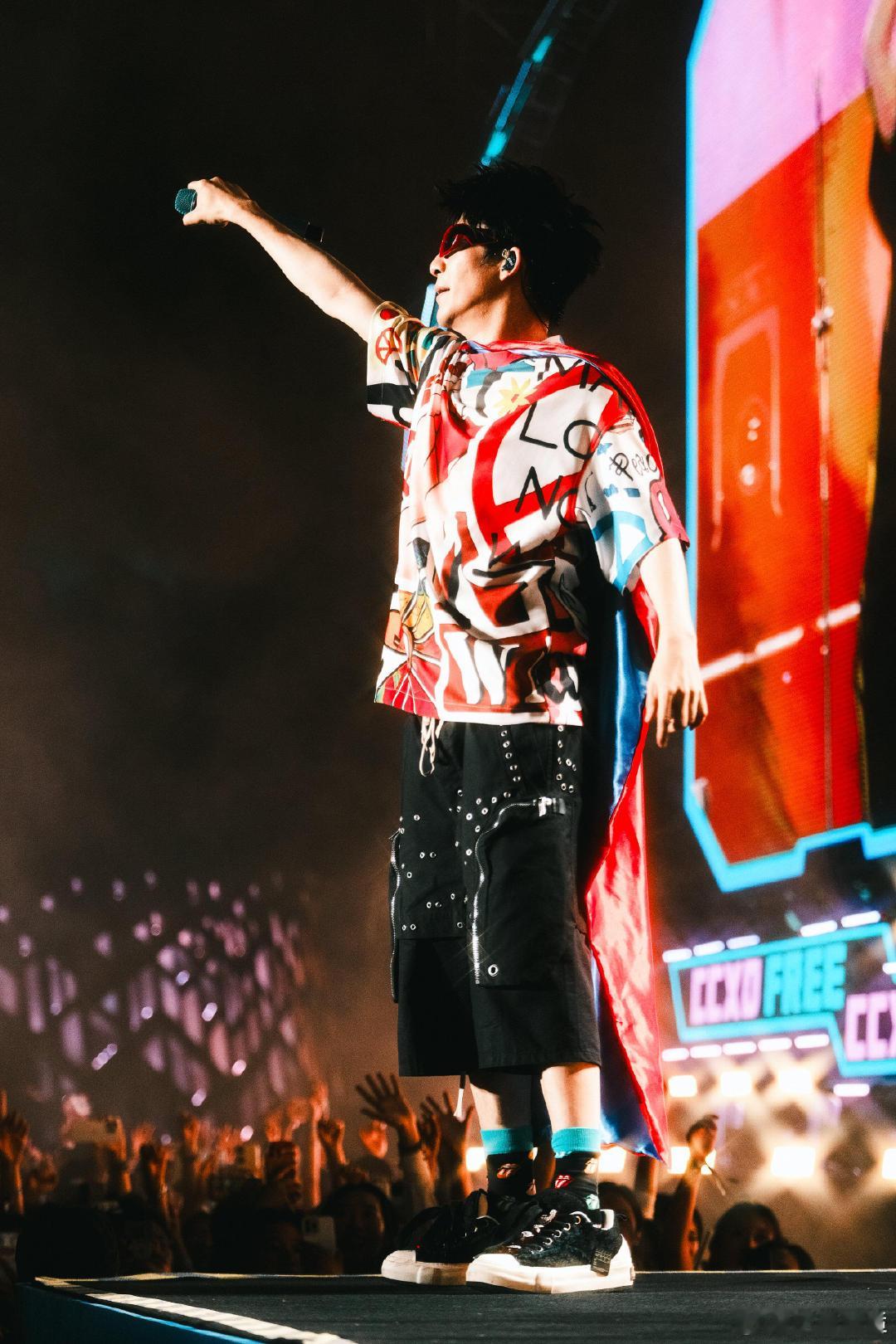 付航说大张伟是上个世纪出道的今夜喜友秀 生活化的聊天最是动人，温柔感悟结合趣味玩