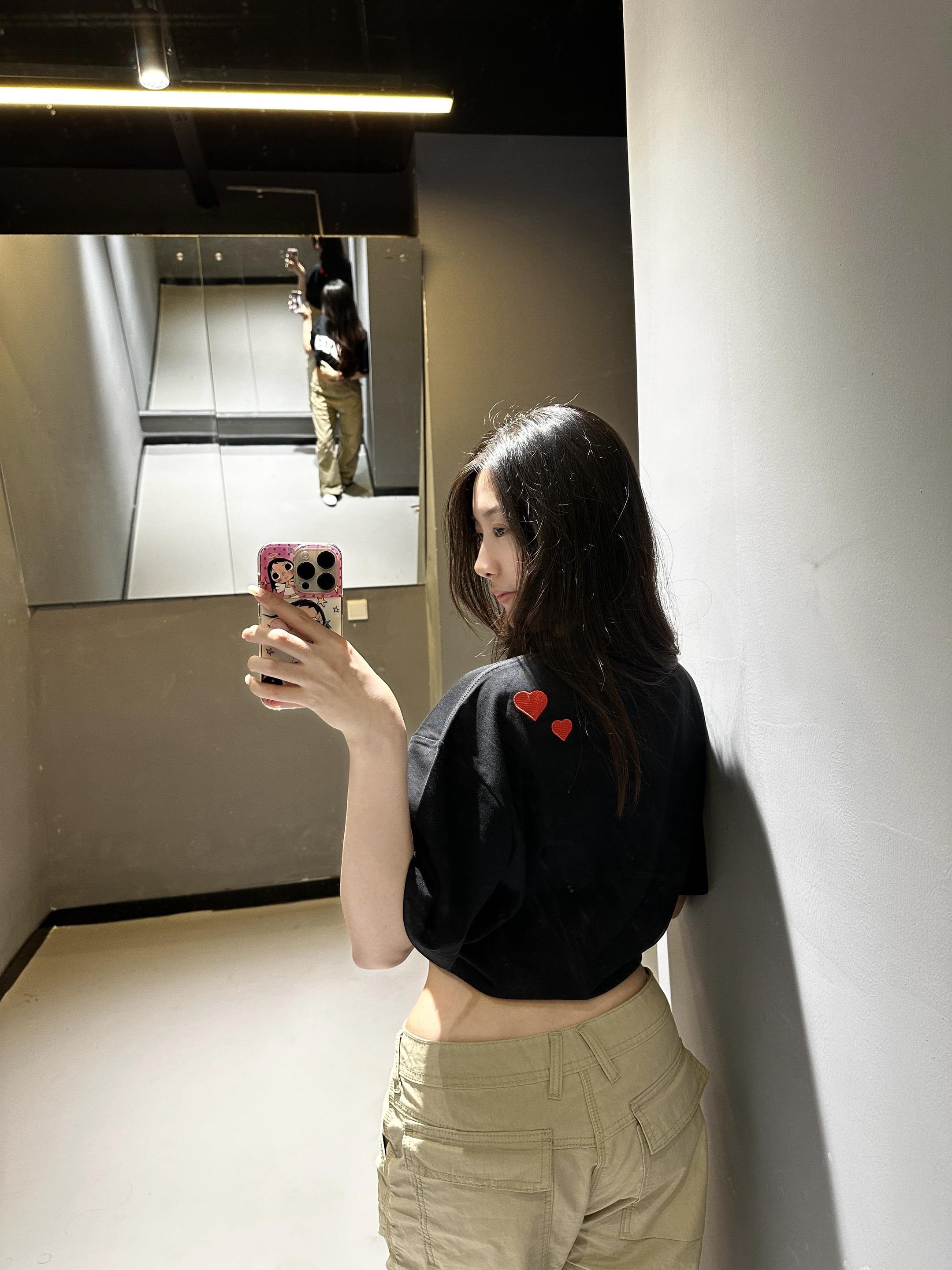 汗水向下 我向上。