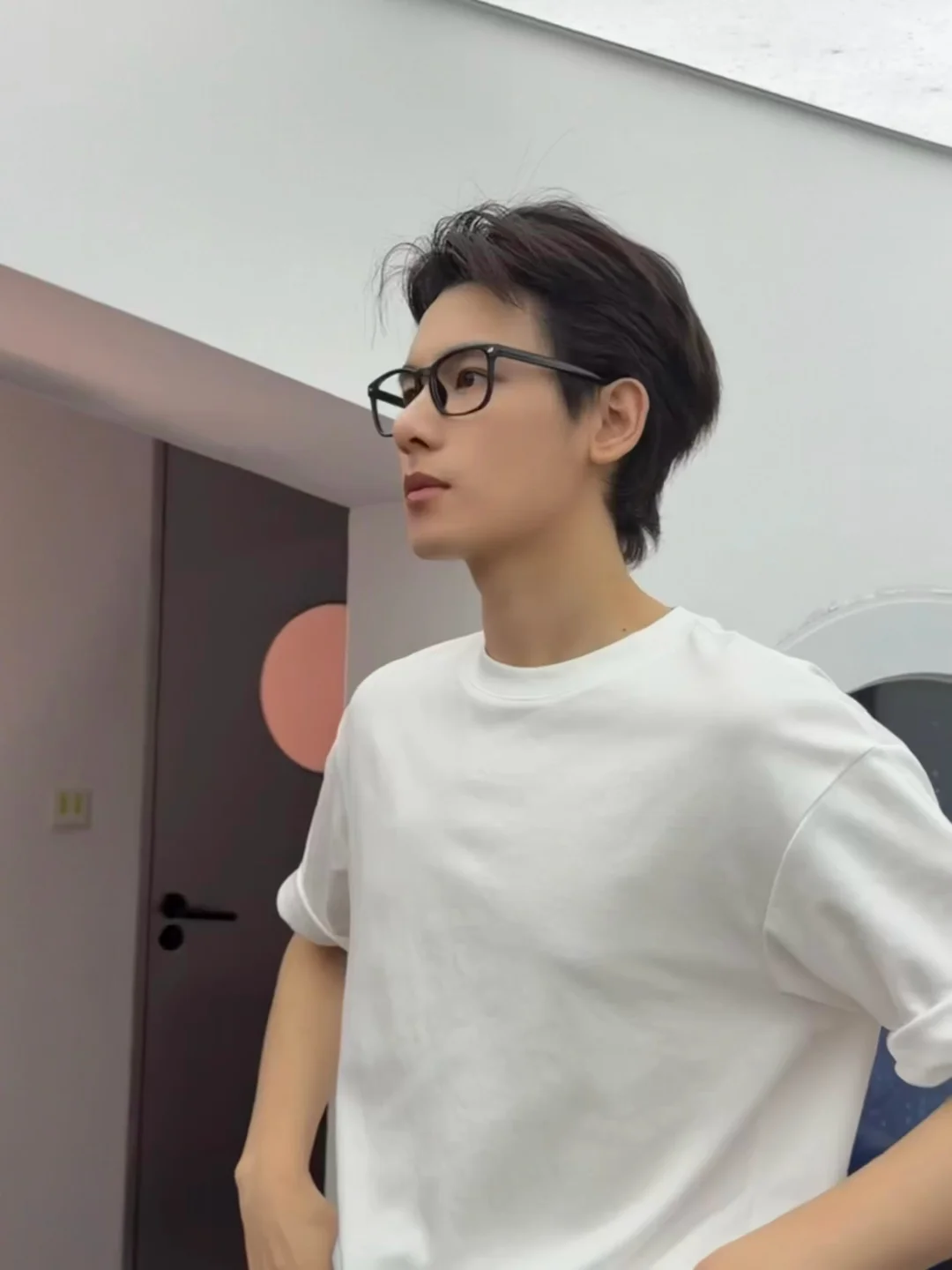 六月🧩