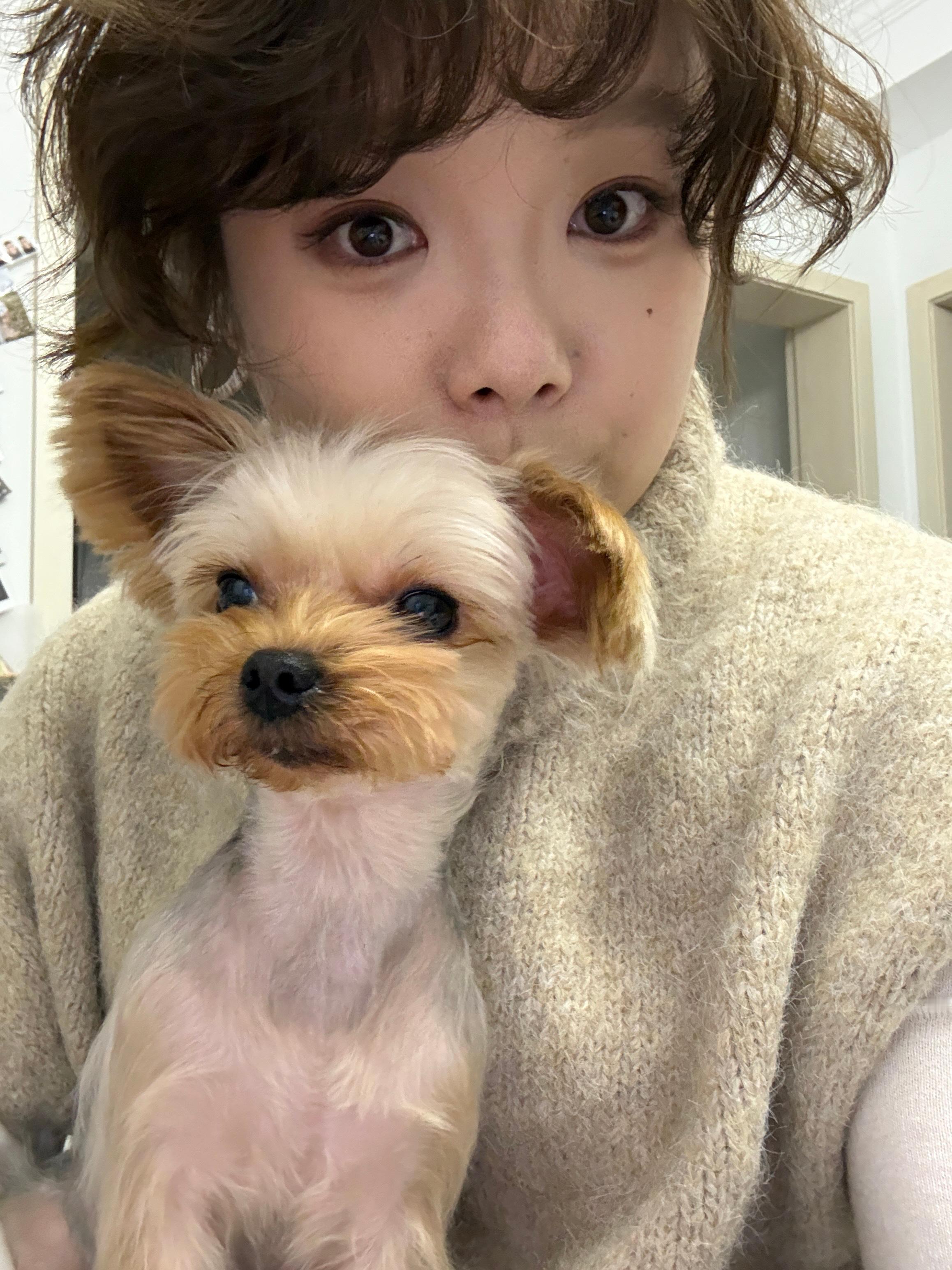 太喜欢今天的妆了以至于拍了一万张