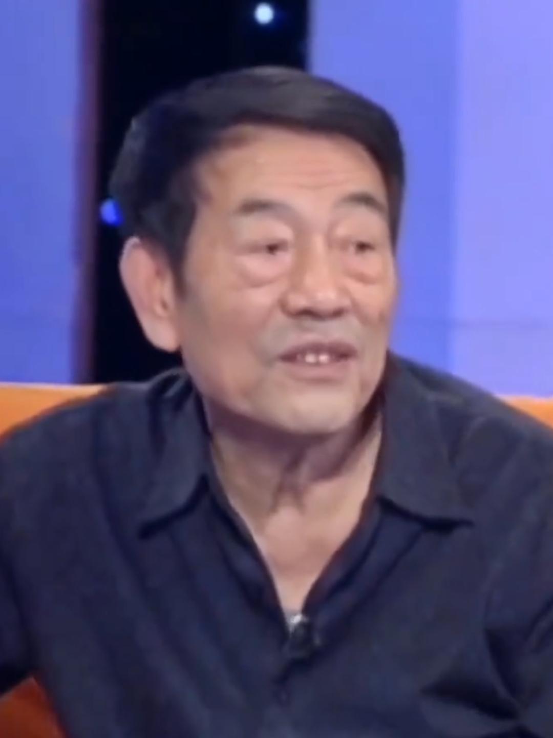 杨少华60岁开始北漂，
来到北京投靠侯宝林，
结果侯宝林连门都不让杨少华进，
 