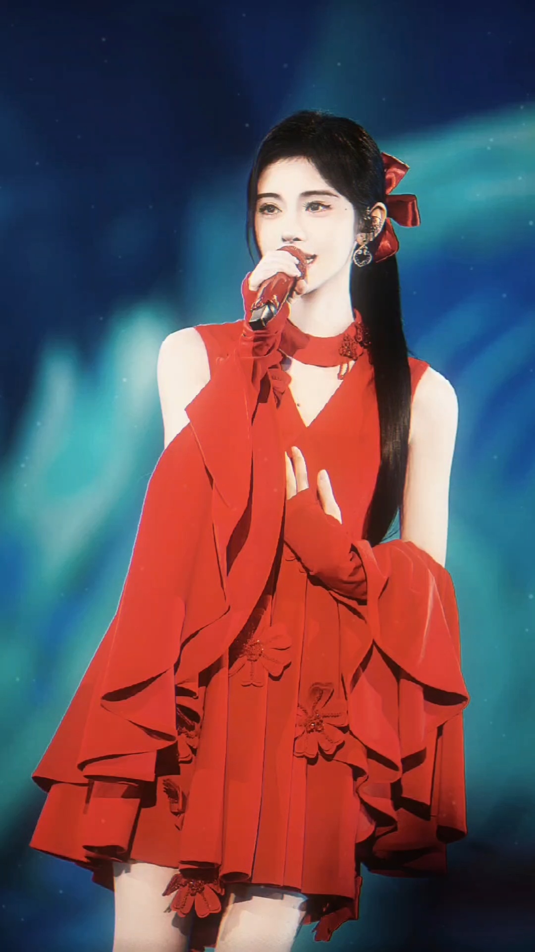 红衣咏青花鞠婧祎