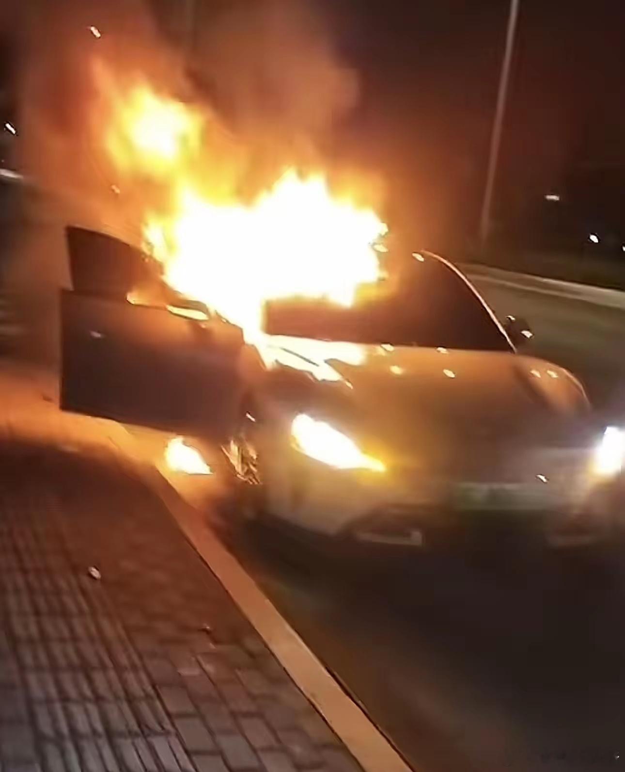 看后续小米回应吧，网上说法太多都没啥可信度！ 