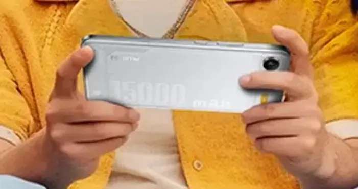 真我15000mAh手机曝光，超越充电宝