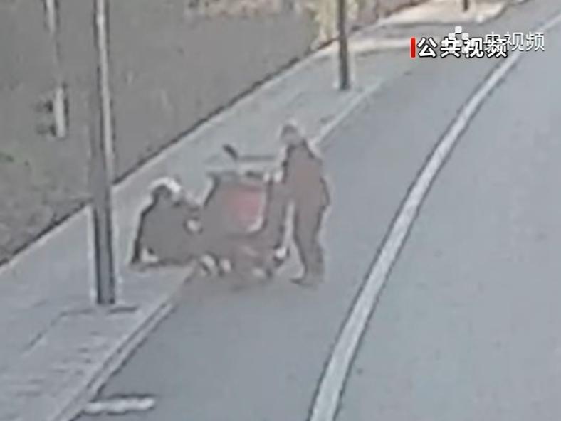 杭州男子停车救人，没想到救的竟是自己老婆！脑溢血9个月没有后遗症，网友：真的是爱