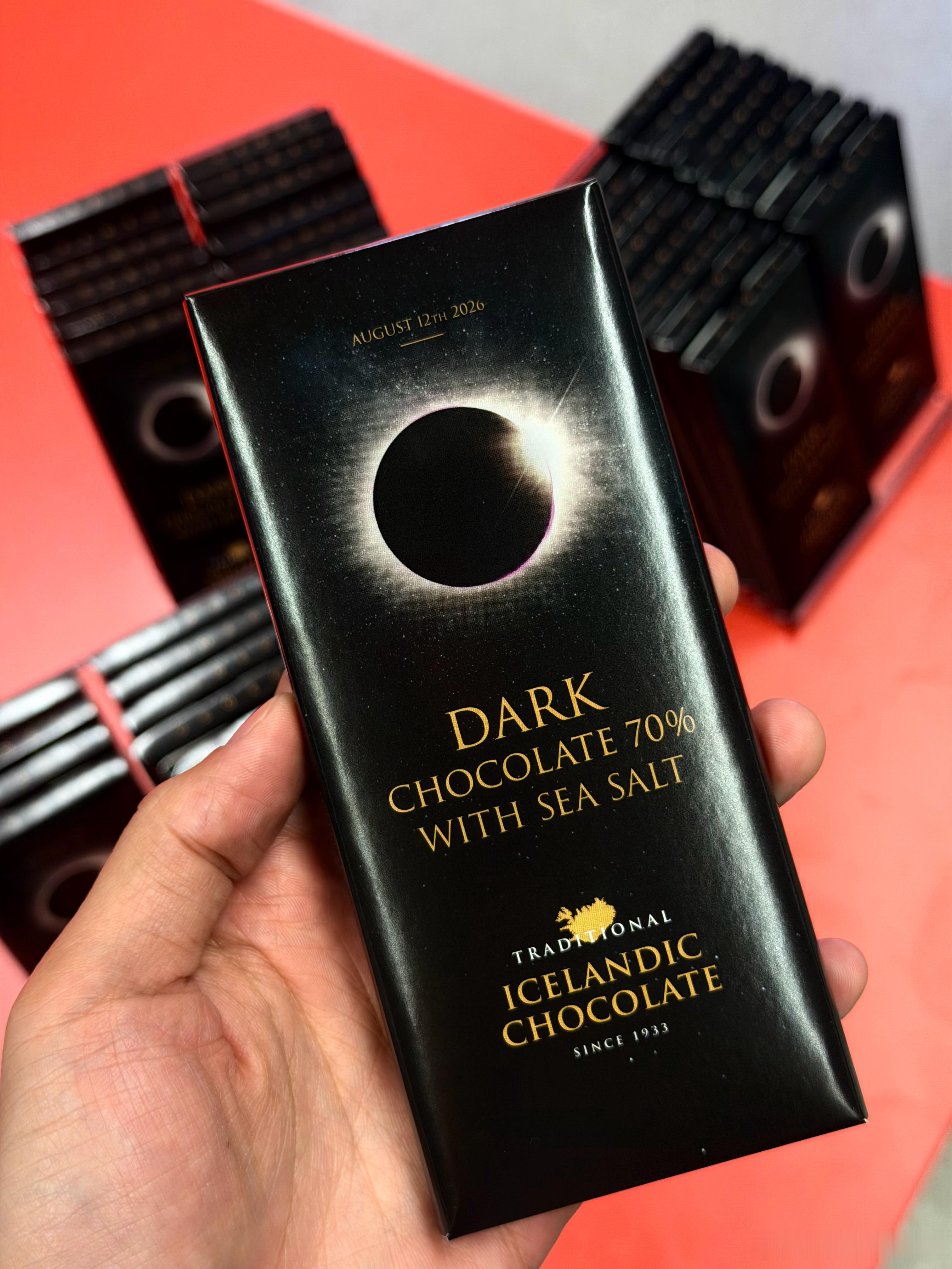 又又又到这个没有麦当劳的国家了日全食限定巧克力有点意思 冰岛