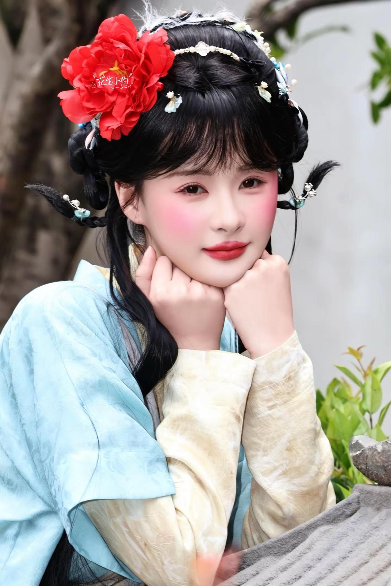 我们大小姐就是要人哄着的。@孟娜 孟娜