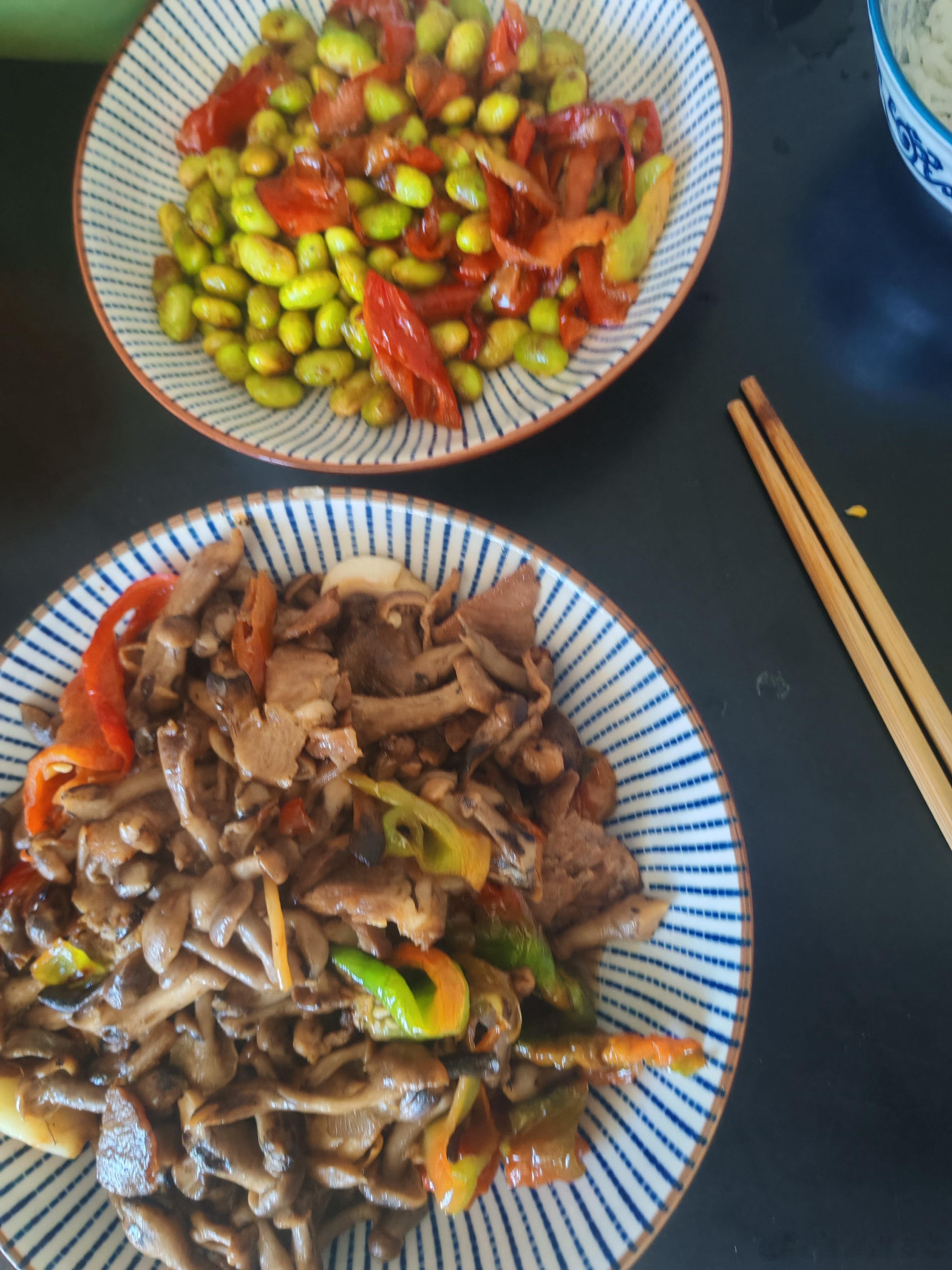 今天的午餐回家吃。 ​​​