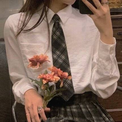 “ 爱而不得的时候，再爱就不礼貌啦。” 