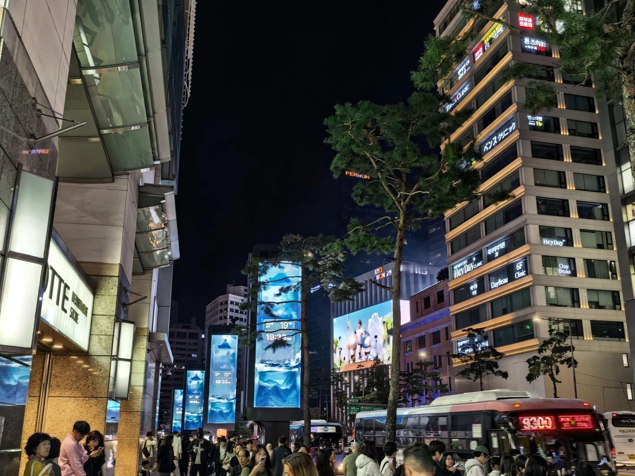 真没想到支付宝的适用范围这么广！
国庆假期，儿子儿媳去韩国旅行，我原先以为他们提