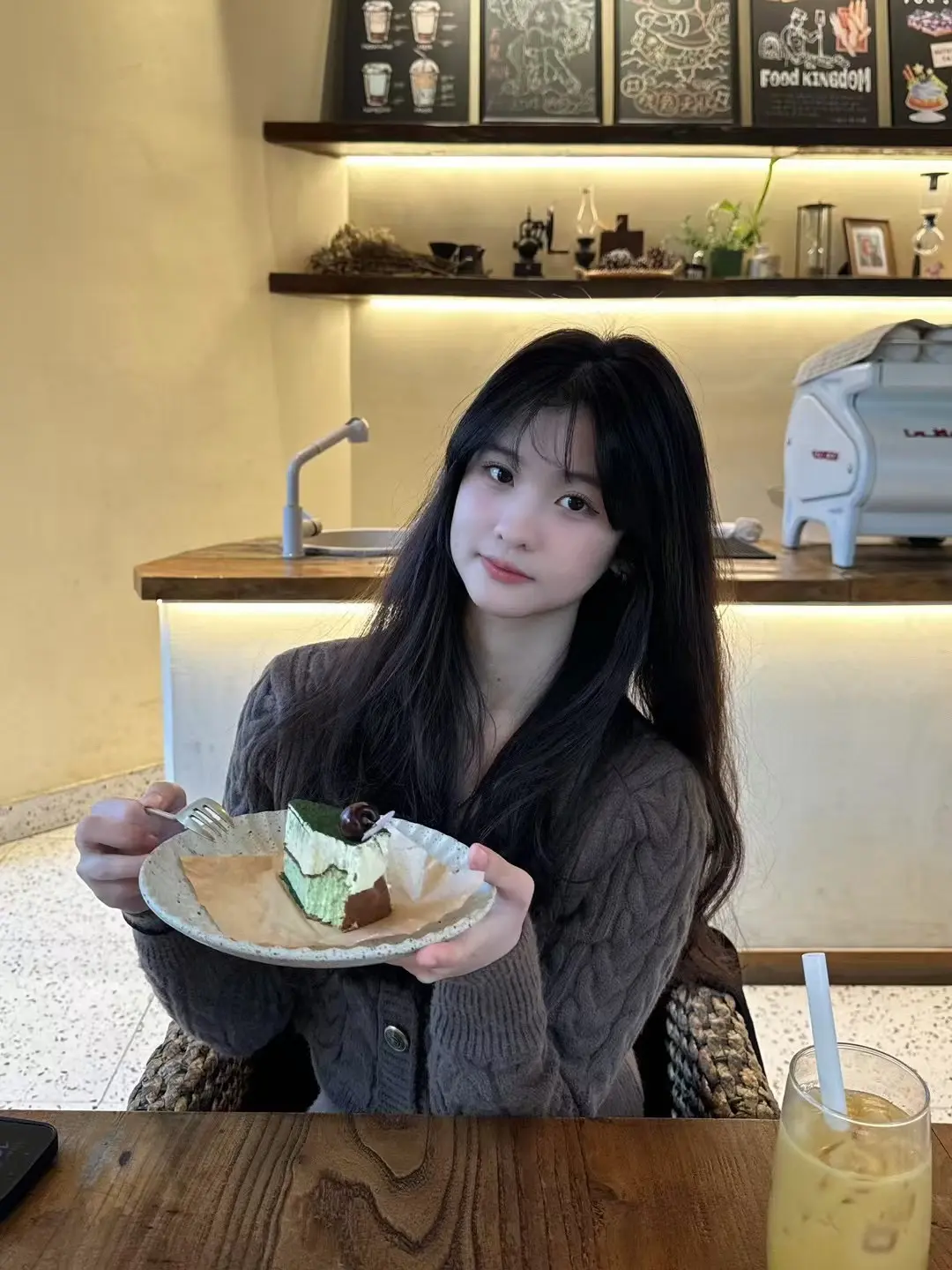 听到爱听的音乐想起熟悉的你