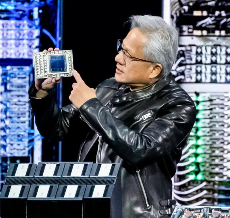 🔥 NVIDIA 防 GPU 跌价，拉新金主给 AI 基建借钱
NVIDIA 