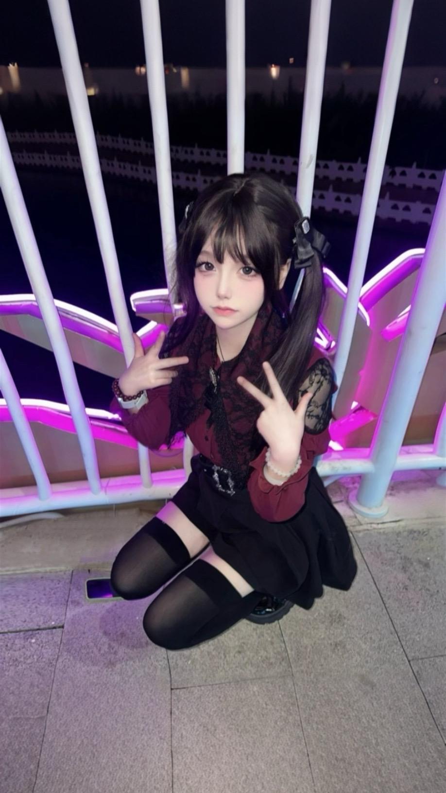 招血仆/。要求如下/。 1。要乖乖让我吸血。 2。我喜欢草莓味要草莓味...