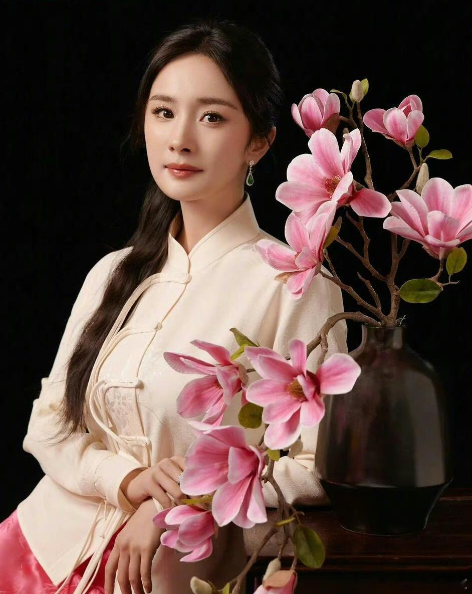 新中式 杨幂 刘亦菲 [666] 像三十年前挂历上的美人 ​​​