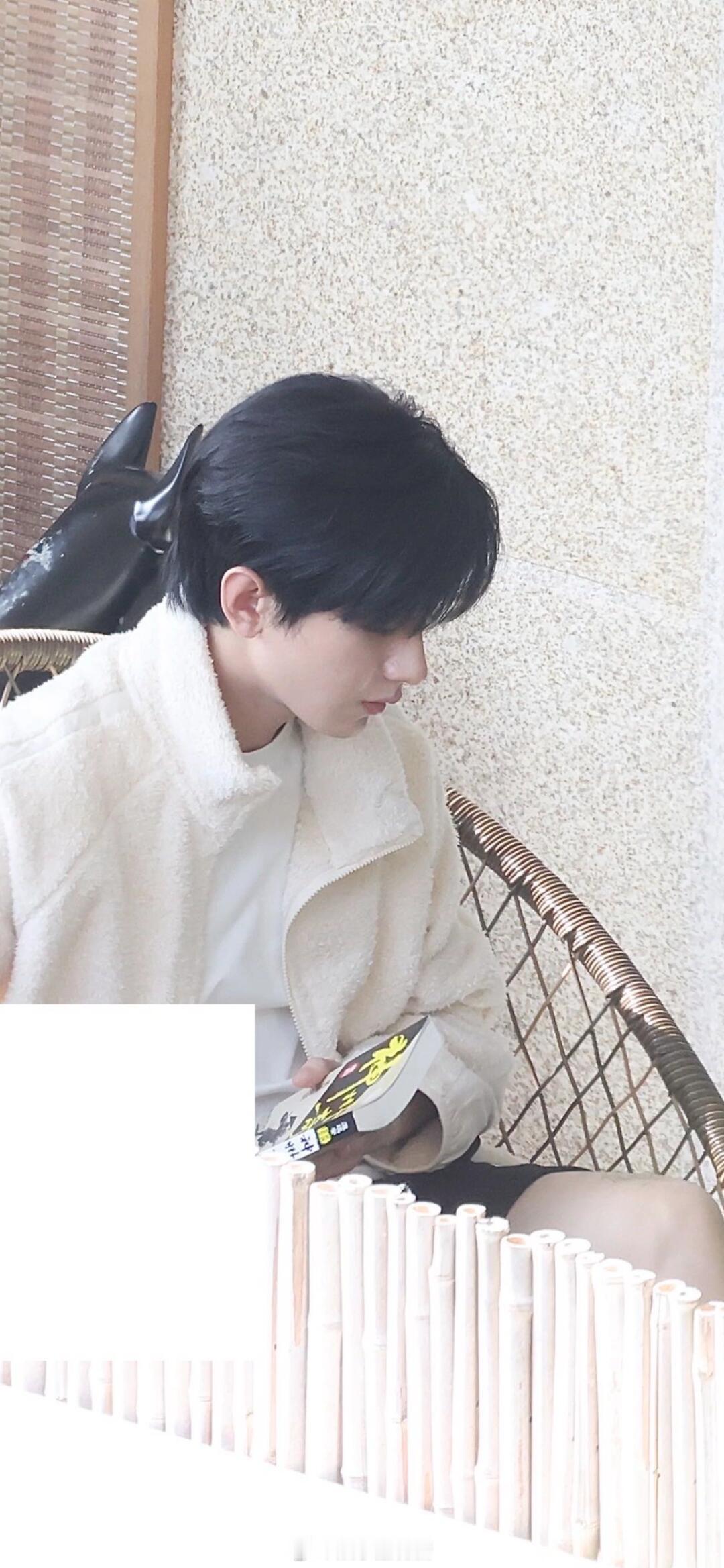 #成毅秋冬睡衣配短裤# 奶fufu的成毅呀 ​​​