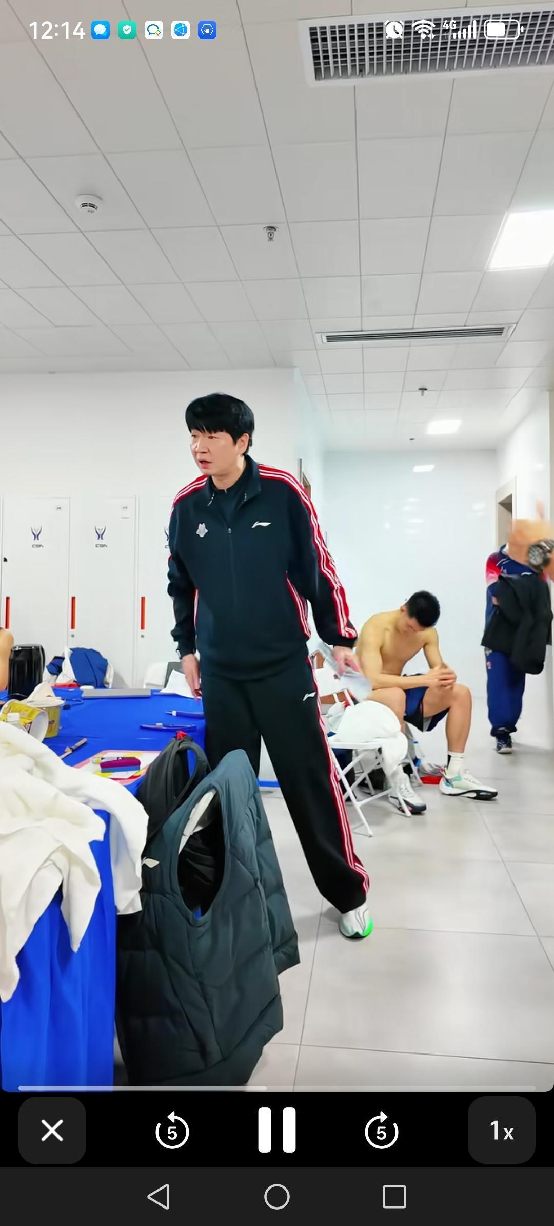 山东高速102:106惜败广厦。本场比赛如果主教练用人恰当合理的话，是有可能取胜