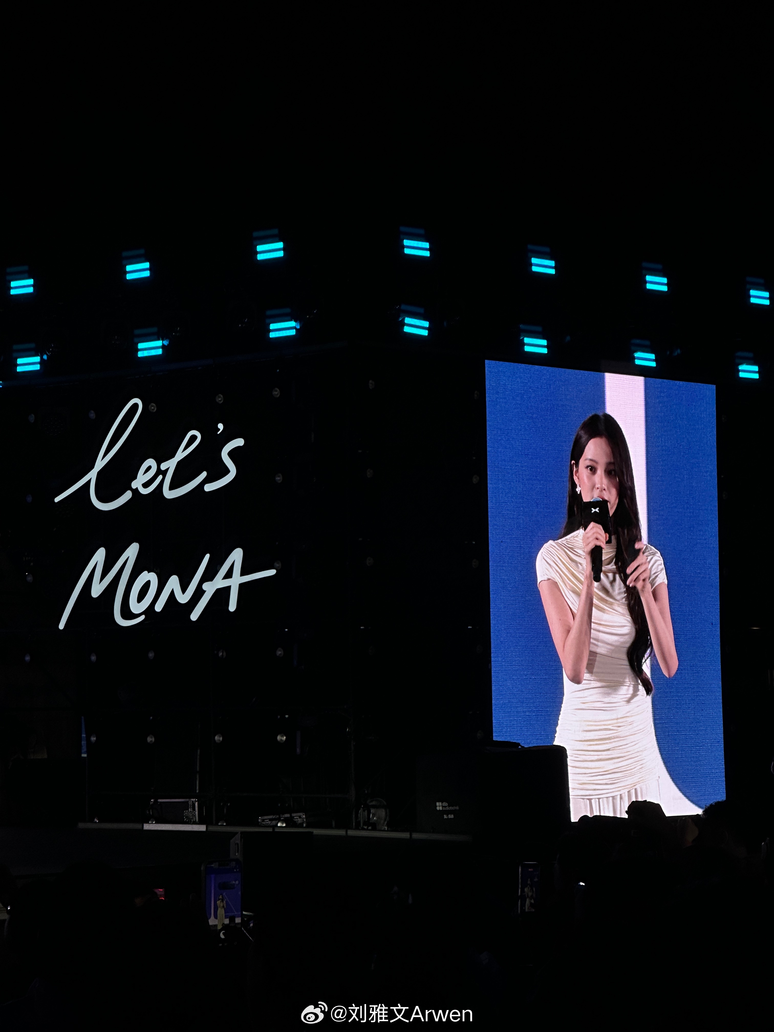 欧阳娜娜同款小鹏MONA起售价11.98万26款MONA M03小鹏官方说：“大