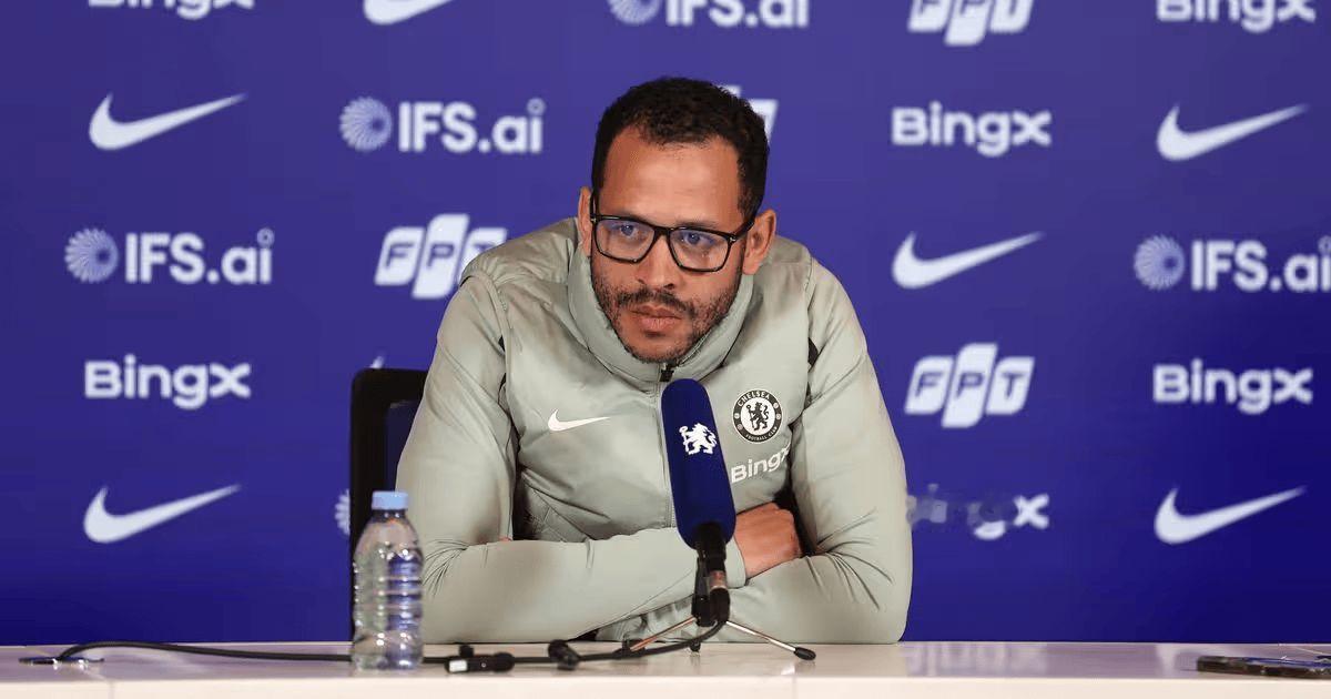 切尔西主教练罗西尼尔出席对阵曼联的英超赛前发布会。恩佐-费尔南德斯这周训练情况如