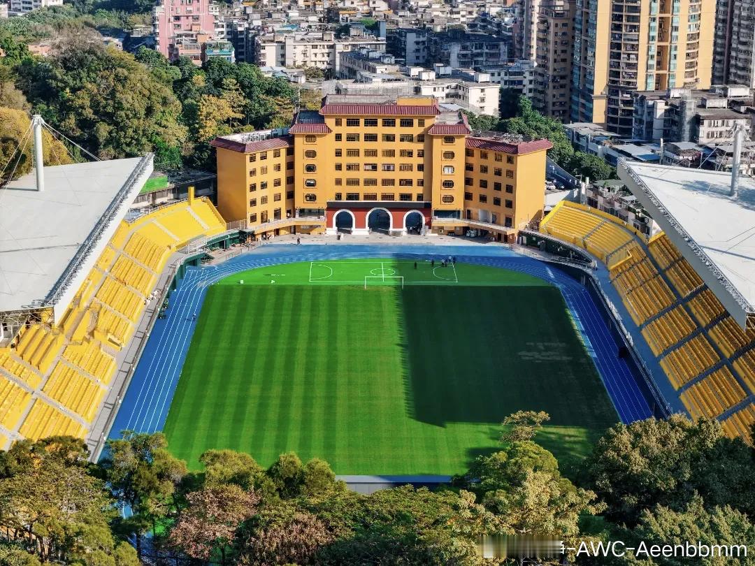 本周六（12月20日）广州市足球联赛将在越秀山体育场迎来冠军争夺战广东足球