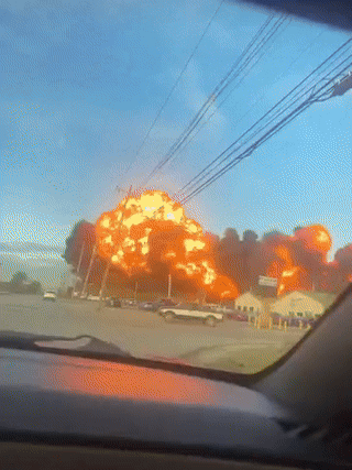 巨大火球在美升起！就在日前，美肯塔基国际机场由UPS航空公司所运营的一架货机在起