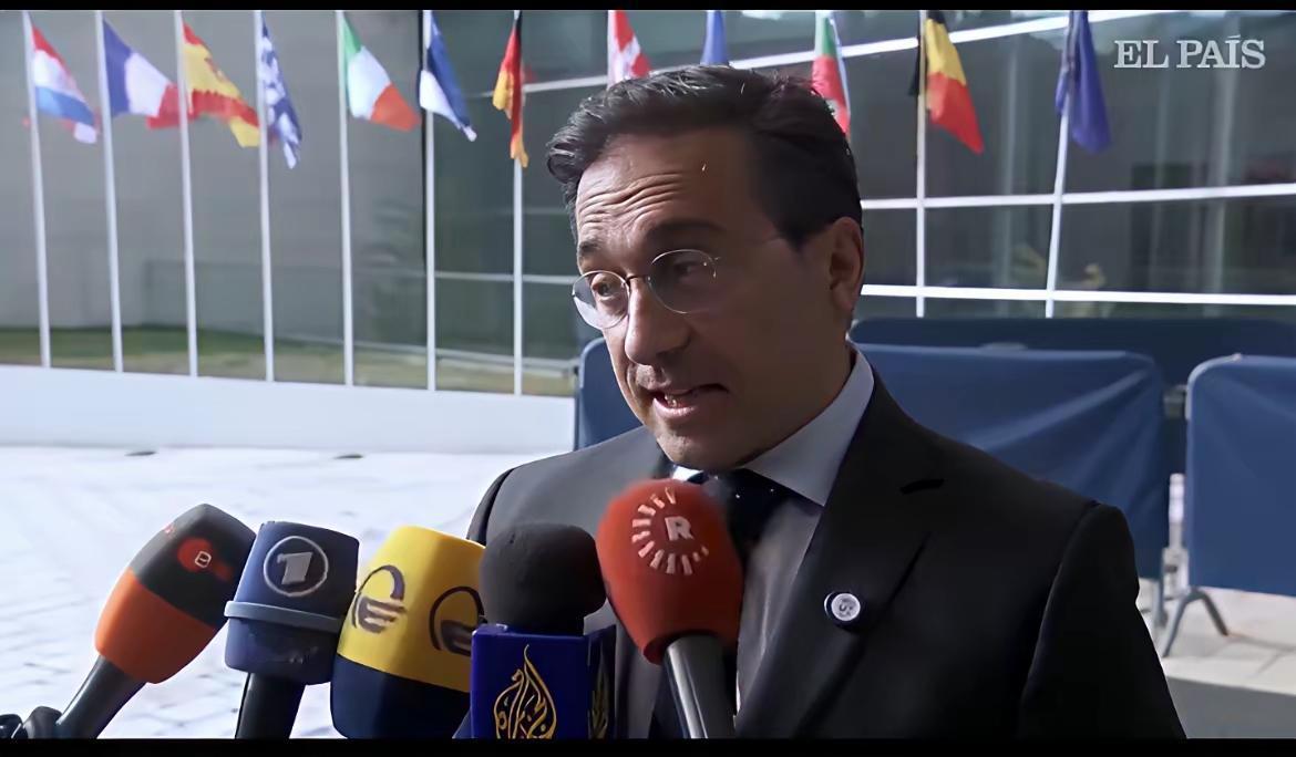 西班牙外长：德国是一个虚伪而可怜的国家

西班牙外交部长近日对外表示：“在乌克兰