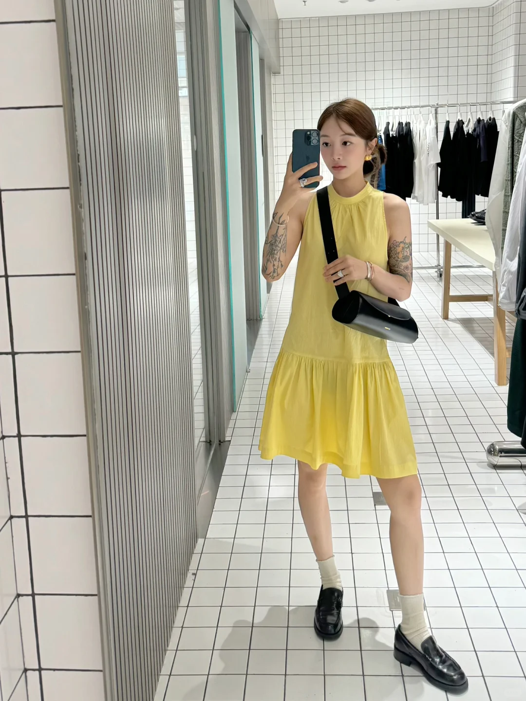小黄裙吼吼看🌼