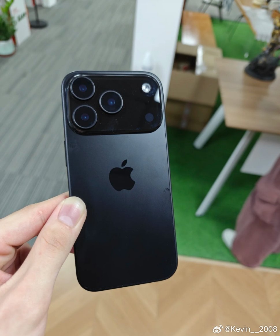 iPhone17Pro的设计基本就这样了，大家觉得好看吗？ ​​​