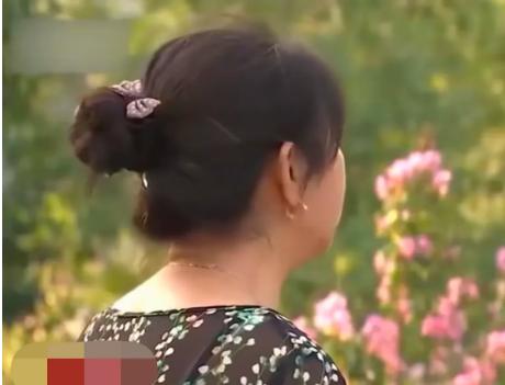 山东，37岁男子，无意中发现省吃俭用的妻子，短短一年时间，转给一个陌生大叔14万