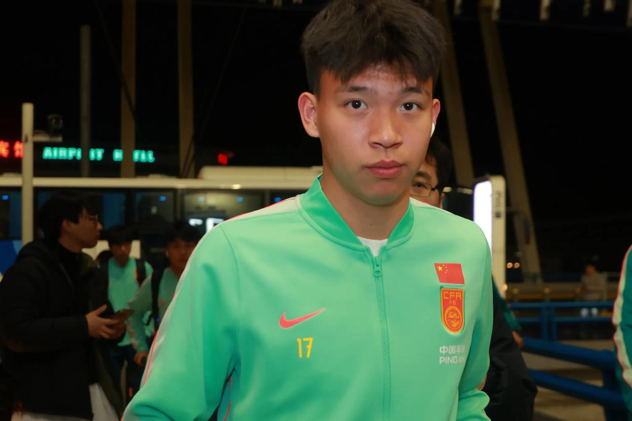 王钰栋还得努力，距离国家队内追赶目标韦世豪还有一段路要走

国足在国际足联系列赛