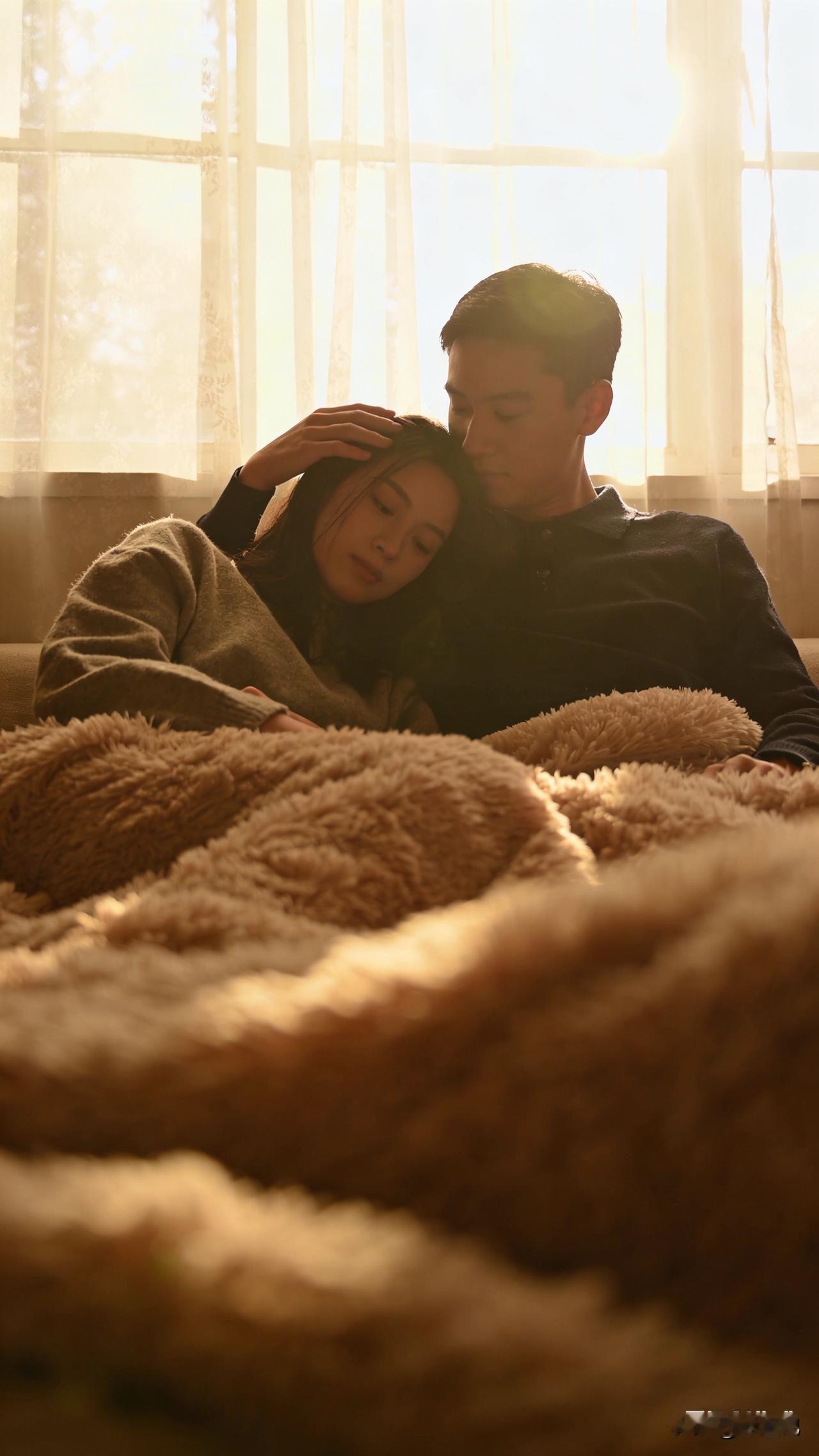 [微风][彩虹]被丈夫和闺蜜联手背叛，女子一夜白头哽咽回应，这事看了谁不揪心！