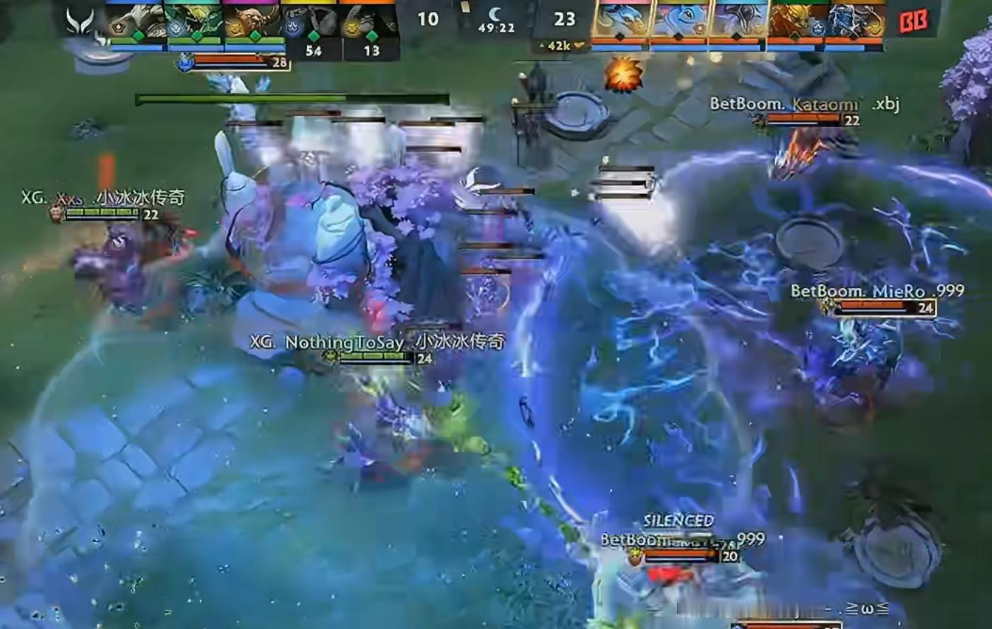 XG第二局不敌BB遭后者追平比分，感觉莫言真不适合玩毒龙这种占线发育英雄，得让他
