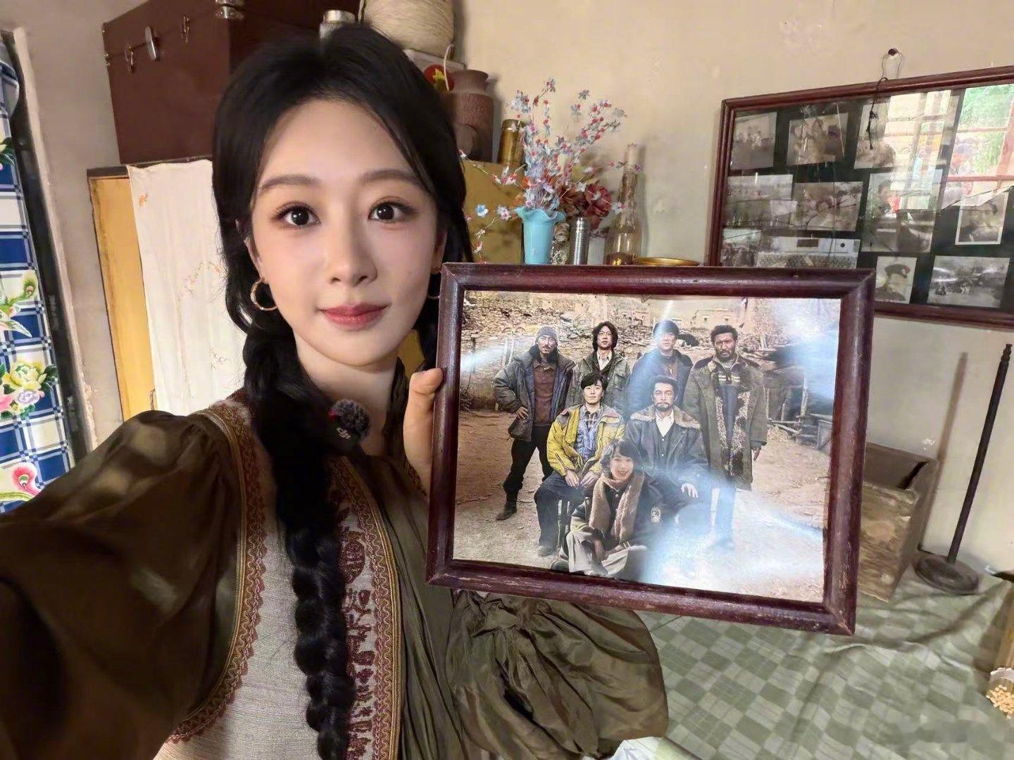杨紫 yz杨紫白菊yz杨紫生命树 ᵀʰᵉ ˢᵗʳᵉᵉᵗ ˡᵃᵐᵖ ⁱˢ ⁿᵒᵗ 