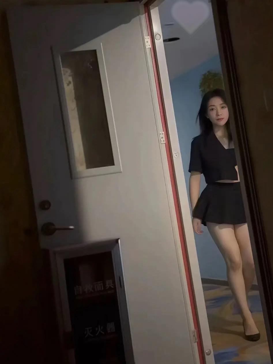 那晚她推开门的瞬间，我懂了什么叫一眼沦陷！温柔瞬间治愈