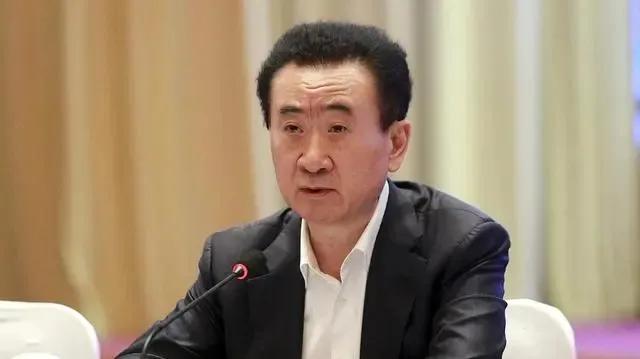 刚刚，王健林突然出手“清仓”了！
《沙丘》系列电影的制片方美国传奇影业宣布，已完